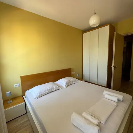 Sunlight At Pazari I Ri