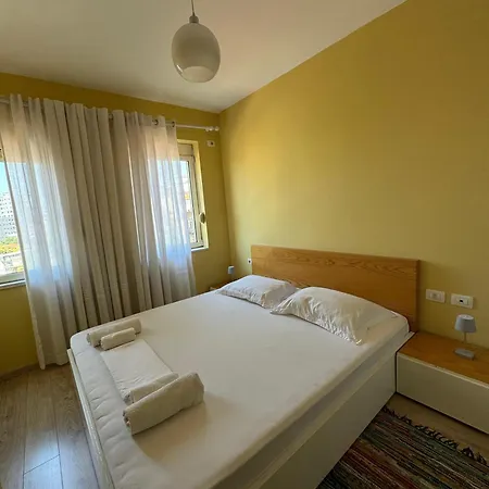 Apartment Sunlight At Pazari I Ri Tirana